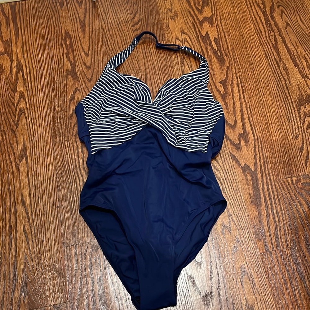 One piece Bathing suit